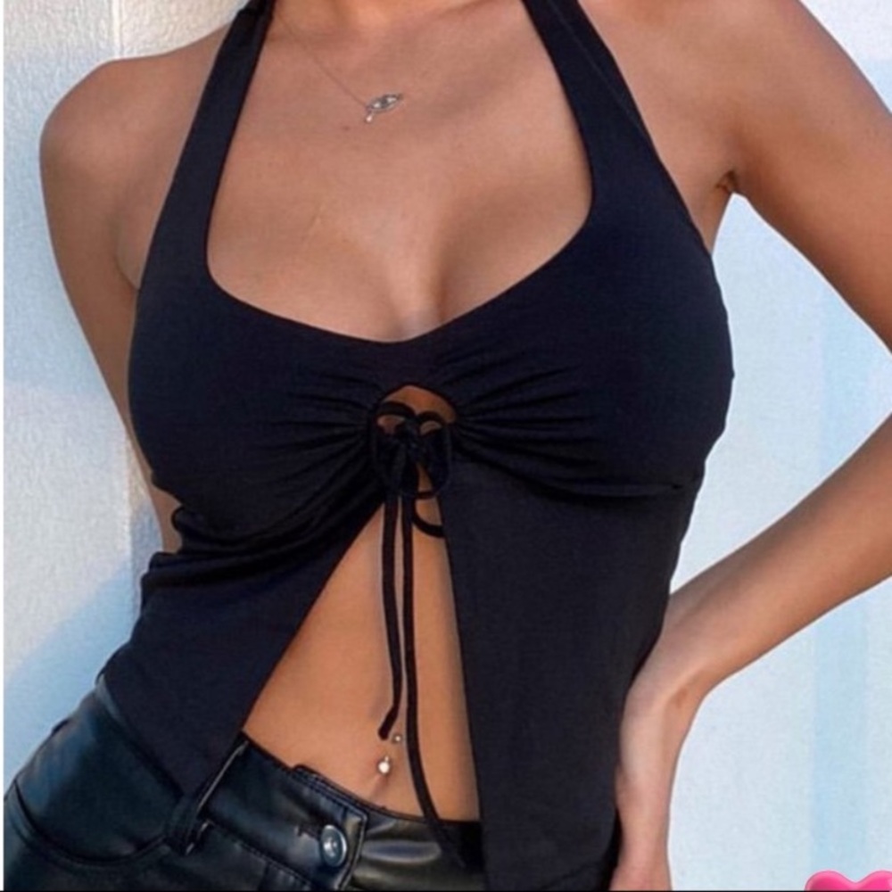 Emmiol Black Split Cropped Halter Tank Top